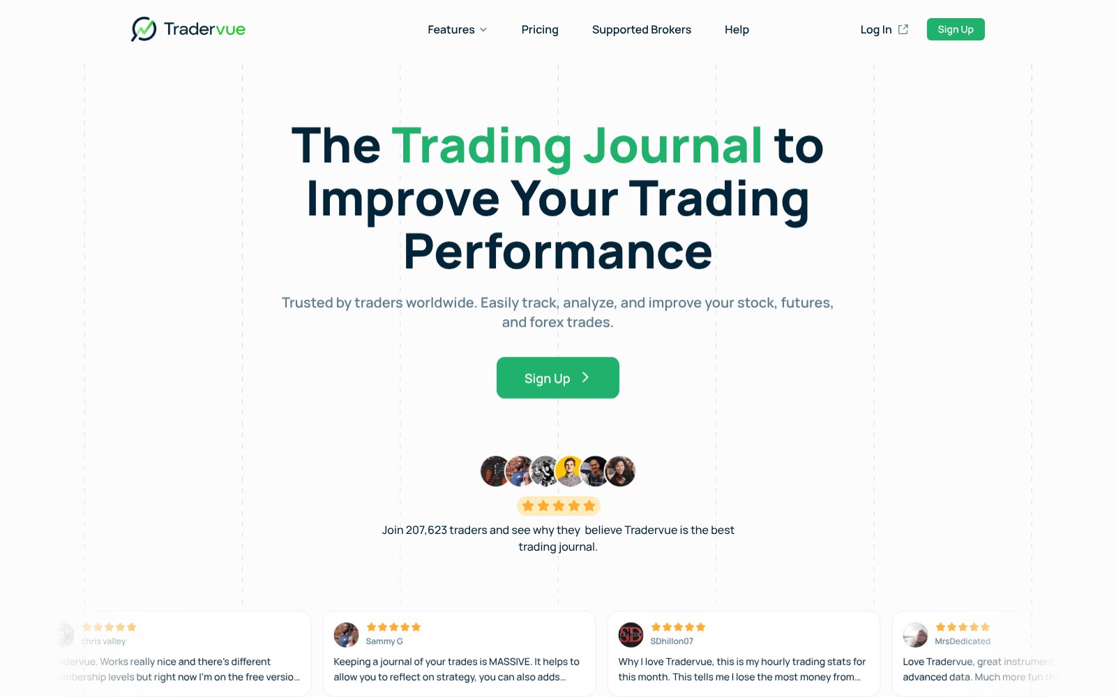 Screenshot of the Tradervue homepage